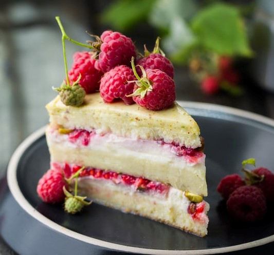 Pistachio Raspberry Cake
